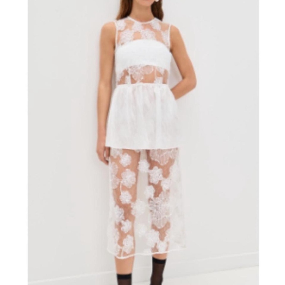 Elegant White Lace Midi Dress